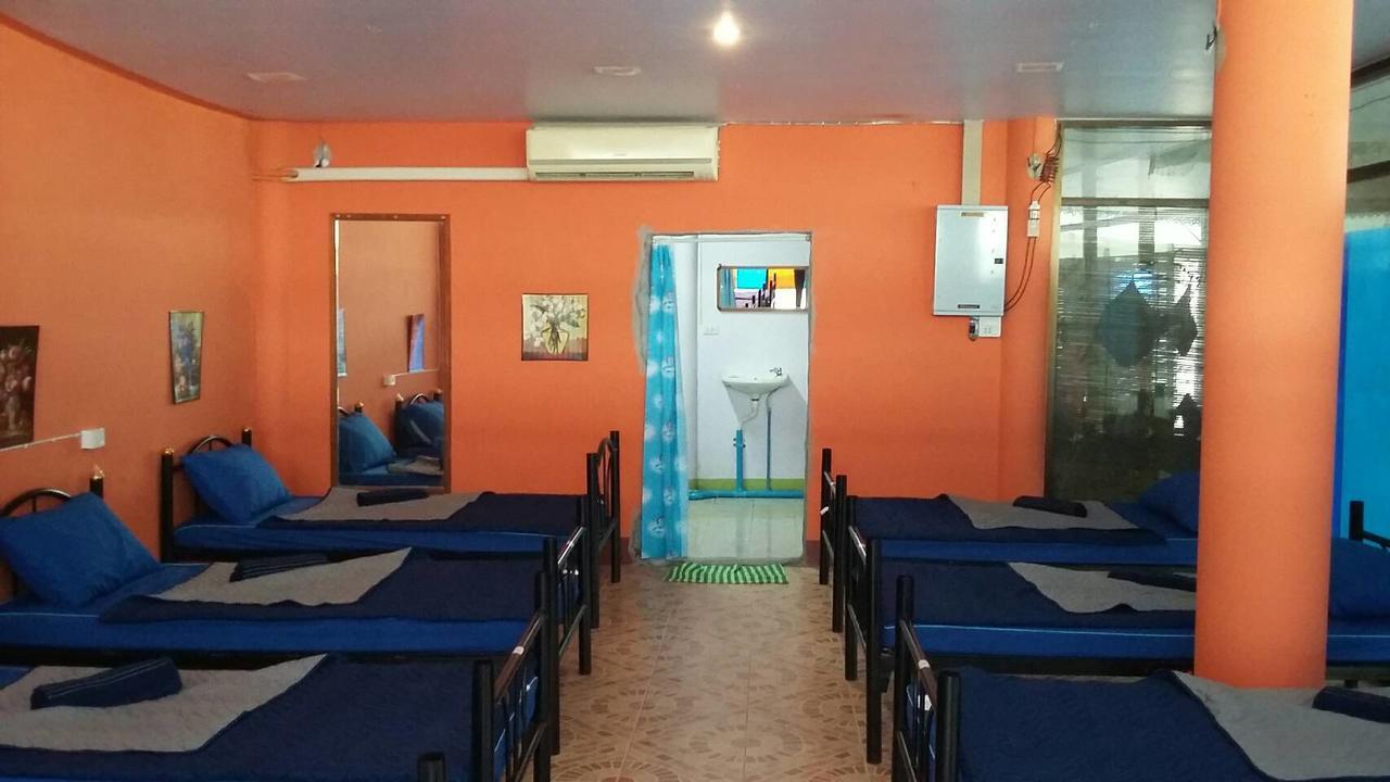 Blue Hostel 핫 린 외부 사진