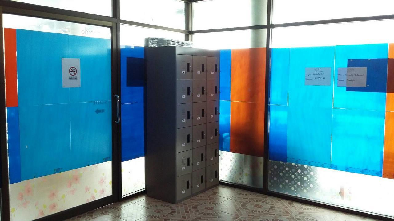 Blue Hostel 핫 린 외부 사진